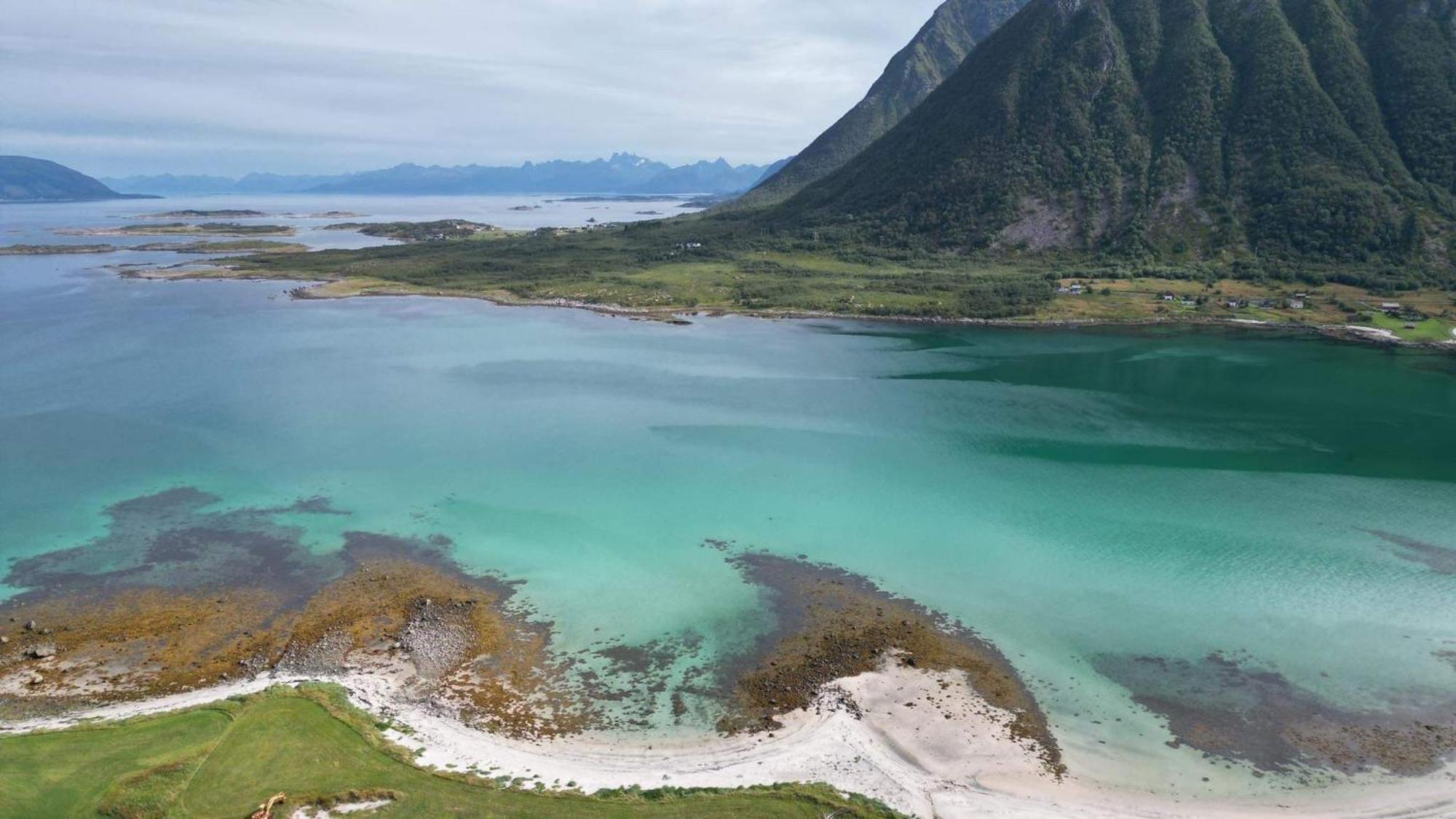 Midnattsolveien 3158,Sommarhusstrand Laukvik Lofoten Norway Exterior photo