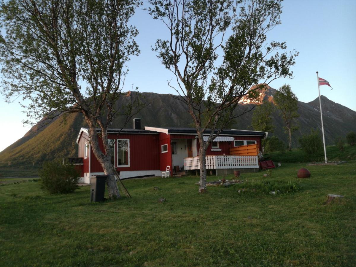 Midnattsolveien 3158,Sommarhusstrand Laukvik Lofoten Norway Exterior photo