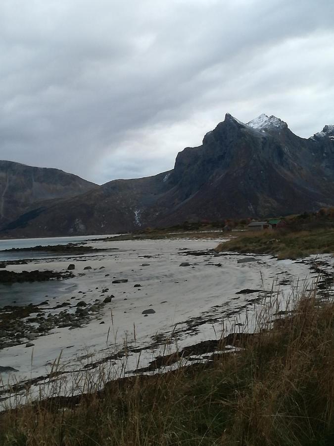 Midnattsolveien 3158,Sommarhusstrand Laukvik Lofoten Norway Exterior photo